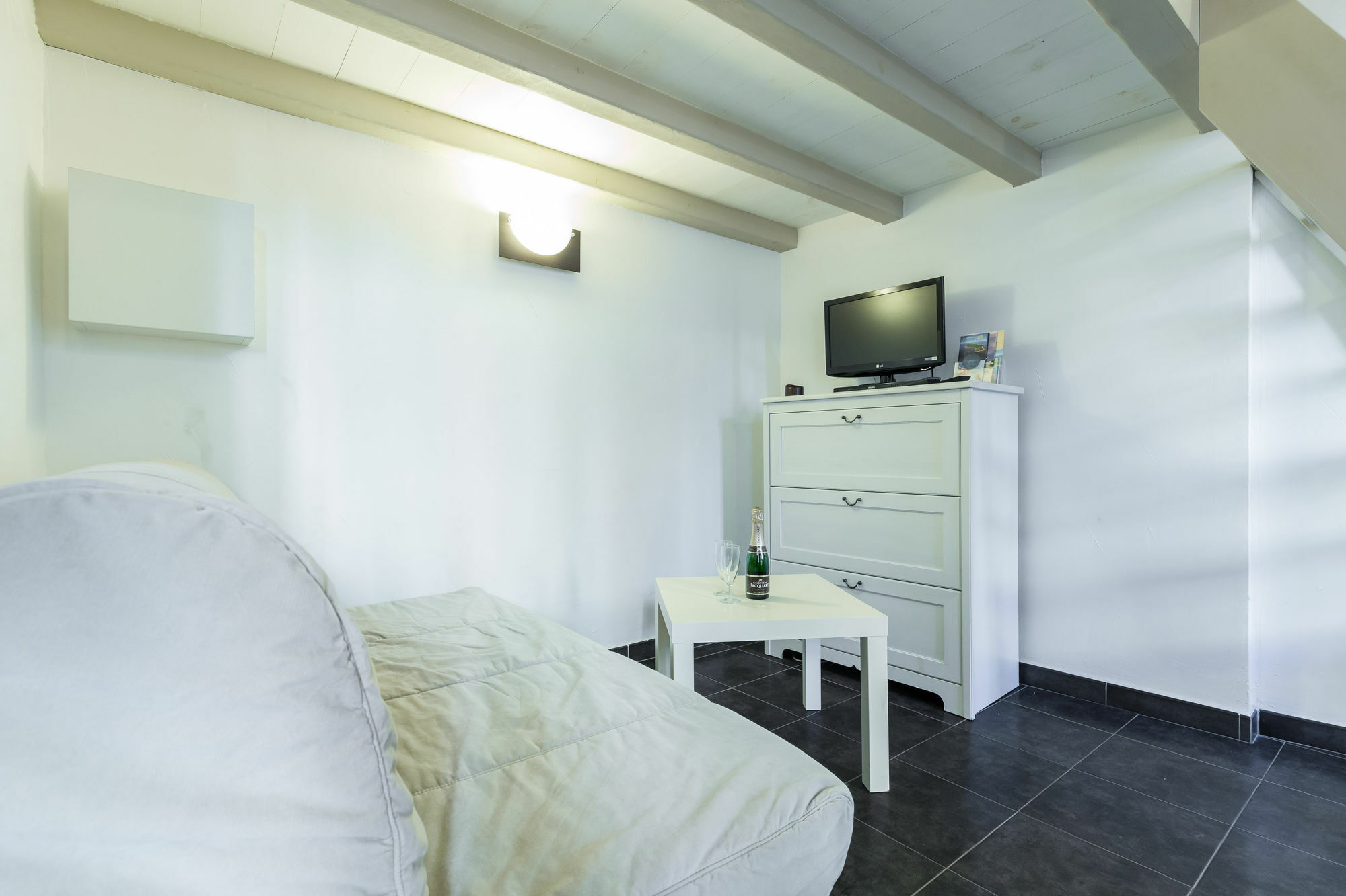 Florella Marechal Joffre Apartment